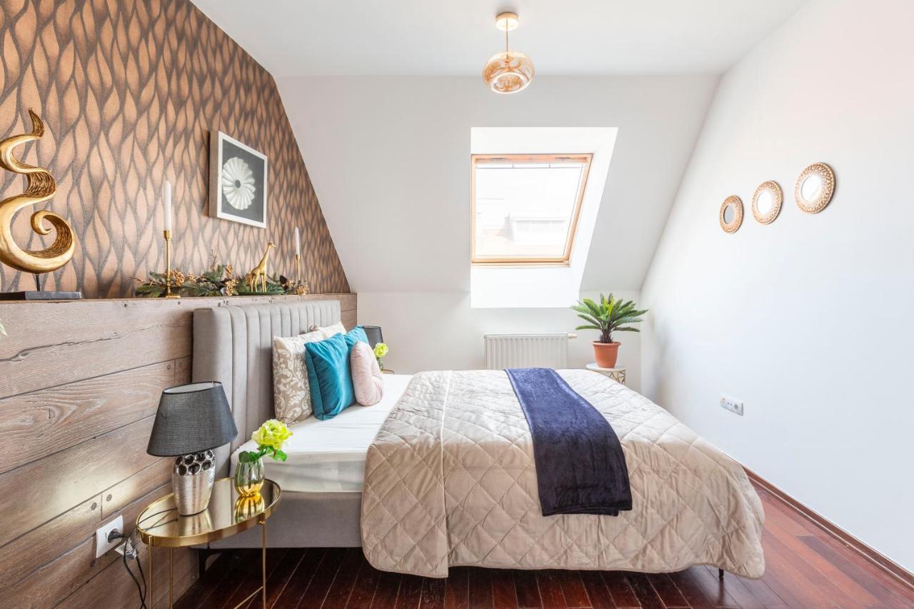 Deluxe Central Quentin Apartment 3Bedrm, 2Bathrm Budapest Kültér fotó